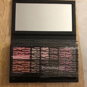 MAC look in a box face kit